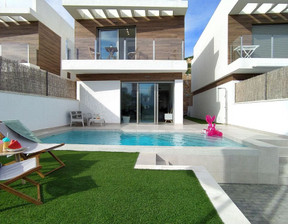 Dom na sprzedaż, Hiszpania   Walencja   Alicante, 499 900 euro (2 154 569 zł), 185 m2, VillamartinGolfVillas328