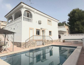 Dom na sprzedaż, Hiszpania Alicante Dehesa De Campoamor Pinar De Campoamor, 365 000 euro (1 580 450 zł), 180 m2, 2997-4561/6225