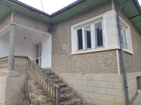 Dom na sprzedaż, Bułgaria Велико Търново/veliko-Tarnovo гр. Елена/gr. Elena, 65 001 dolar (271 703 zł), 200 m2, 94278536