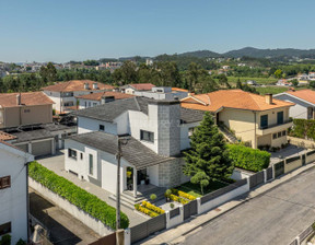 Dom na sprzedaż, Portugalia Paredes, 405 246 dolar (1 633 140 zł), 230 m2, 98548160