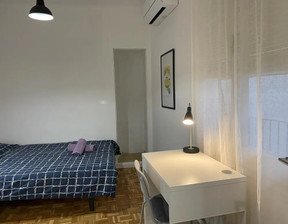 Kawalerka do wynajęcia, Hiszpania Barcelona Carrer de l'Arc de Sant Ramon del Call, 722 dolar (2996 zł), 100 m2, 100737334