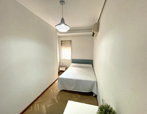 Kawalerka do wynajęcia, Hiszpania Sevilla Calle Ciudad de Ronda, 463 dolar (1858 zł), 202 m2, 101668230