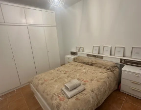 Kawalerka do wynajęcia, Hiszpania Barcelona Carrer del Cadí, 723 dolar (2999 zł), 70 m2, 103134970