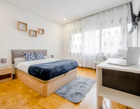 Kawalerka do wynajęcia, Hiszpania Madrid Paseo de la Castellana, 786 dolar (3285 zł), 240 m2, 97805837