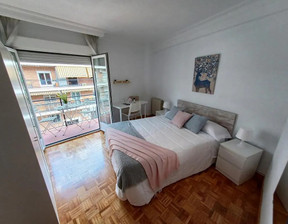 Kawalerka do wynajęcia, Hiszpania Madrid Calle de Maseda, 591 dolar (2417 zł), 140 m2, 93899317