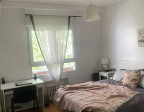 Kawalerka do wynajęcia, Hiszpania Madrid Plaza de José Moreno Villa, 838 dolar (3244 zł), 148 m2, 90217090