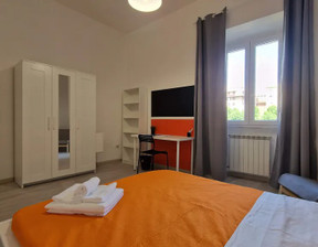 Kawalerka do wynajęcia, Włochy Rome Via Ostiense, 994 dolar (3808 zł), 120 m2, 90220147