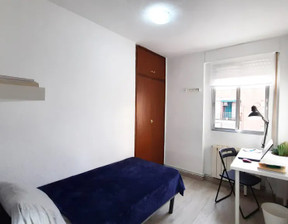 Kawalerka do wynajęcia, Hiszpania Madrid Calle de Santa María Reina, 584 dolar (2260 zł), 86 m2, 90236999