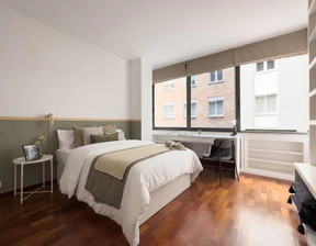 Kawalerka do wynajęcia, Hiszpania Barcelona Carrer d'Aribau, 781 dolar (3266 zł), 120 m2, 90250846