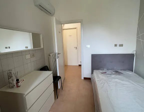 Kawalerka do wynajęcia, Włochy Turin Via Carlo Capelli, 589 dolar (2362 zł), 50 m2, 90986608