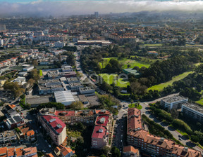 Mieszkanie na sprzedaż, Portugalia Vila Nova De Gaia, 189 608 dolar (775 495 zł), 71 m2, 102052705