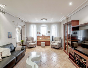 Dom na sprzedaż, Hiszpania Madrid, 540 589 dolar (2 129 921 zł), 240 m2, 96051524