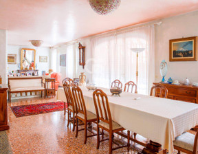 Dom na sprzedaż, Włochy Venezia Via Dei Salici, 292 503 dolar (1 167 088 zł), 200 m2, 84218201