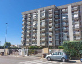 Mieszkanie na sprzedaż, Włochy Bari Via Gorizia,, 133 928 dolar (537 049 zł), 90 m2, 101119573