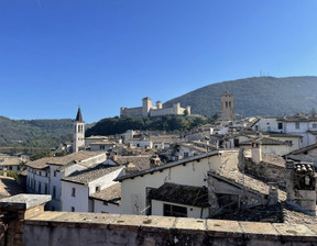 Mieszkanie na sprzedaż, Włochy Spoleto Corso Giuseppe Mazzini, 281 817 dolar (1 130 084 zł), 375 m2, 102066578