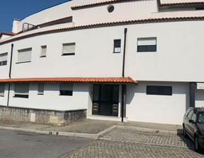 Mieszkanie na sprzedaż, Portugalia Vila Nova De Gaia, 214 633 dolar (826 336 zł), 99 m2, 99740437