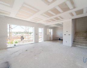 Dom na sprzedaż, Portugalia Charneca De Caparica, 508 179 dolar (2 047 961 zł), 171 m2, 98542178