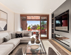 Mieszkanie na sprzedaż, Hiszpania Marbella, Málaga, 1 516 655 dolar (6 112 122 zł), 141 m2, 97563925