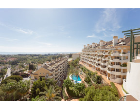 Mieszkanie na sprzedaż, Hiszpania Marbella, 720 912 dolar (2 761 095 zł), 121 m2, 100808153