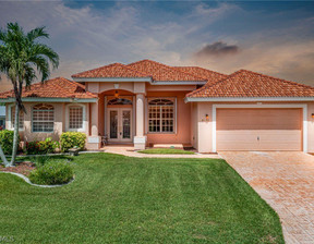 Dom na sprzedaż, Usa Cape Coral 5130 Santa Rosa Court, 1 100 000 dolar (4 499 000 zł), 218,32 m2, 100563689