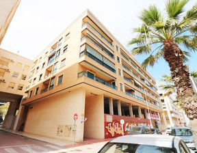 Mieszkanie na sprzedaż, Hiszpania Guardamar Del Segura, 173 743 dolar (703 659 zł), 74 m2, 92473072