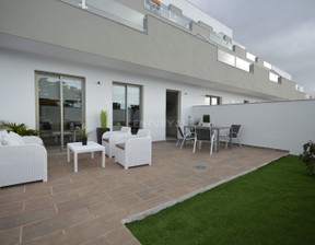 Mieszkanie na sprzedaż, Hiszpania Santa Cruz De Tenerife, 206 470 dolar (842 397 zł), 74 m2, 96625527