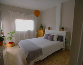 Mieszkanie na sprzedaż, Hiszpania Santa Cruz De Tenerife, 194 601 dolar (776 459 zł), 77 m2, 96058565