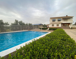 Dom na sprzedaż, Hiszpania Granada, 369 651 dolar (1 456 424 zł), 250 m2, 96053091