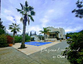 Dom na sprzedaż, Hiszpania Los Conejos, 467 323 dolar (1 841 252 zł), 270 m2, 97342880